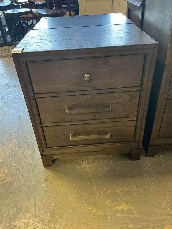 Dark Wood 3 Drawer Nightstand