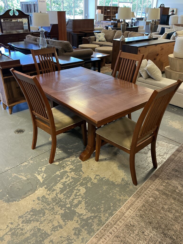 Haverty's Dining Set (Table+Leaves+4Chairs)
